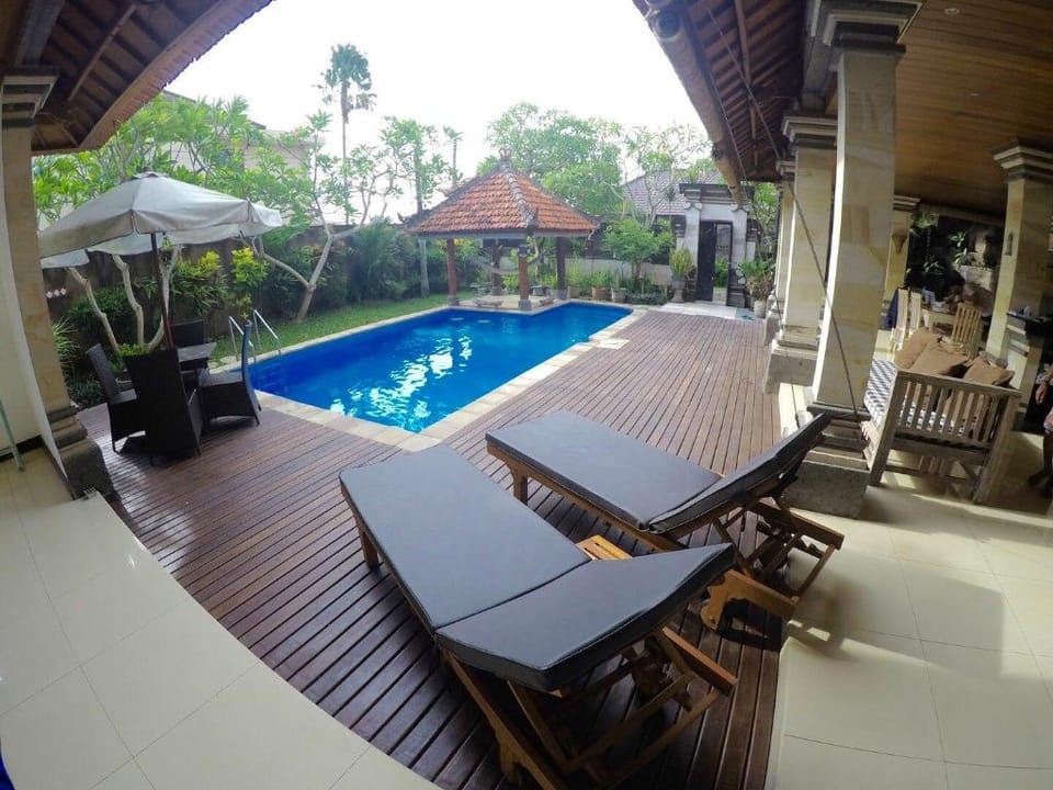 Eco-Lodge: pool view, spacious rooms, cozy, quiet Apartment in North Kuta