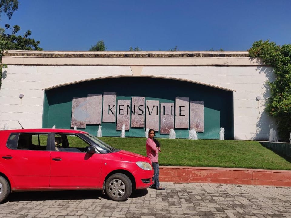 KENSVILLE GOLF LIVING  villa Villa in Gujarat