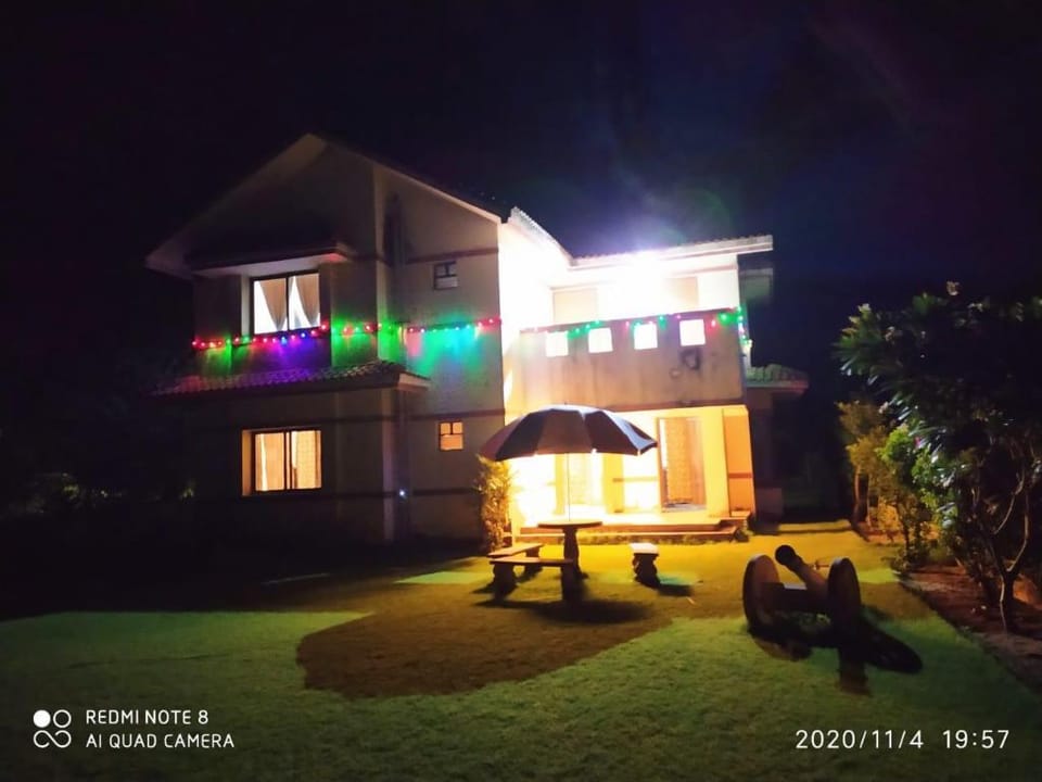 KENSVILLE GOLF LIVING  villa Villa in Gujarat