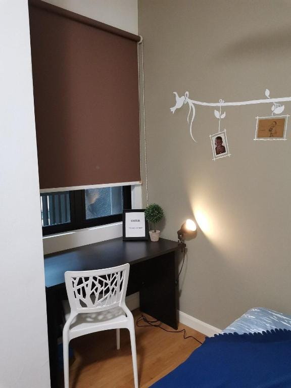 Geniehome PoolView 3BR 100mbps@Utropolis Shah Alam Apartment in Petaling Jaya