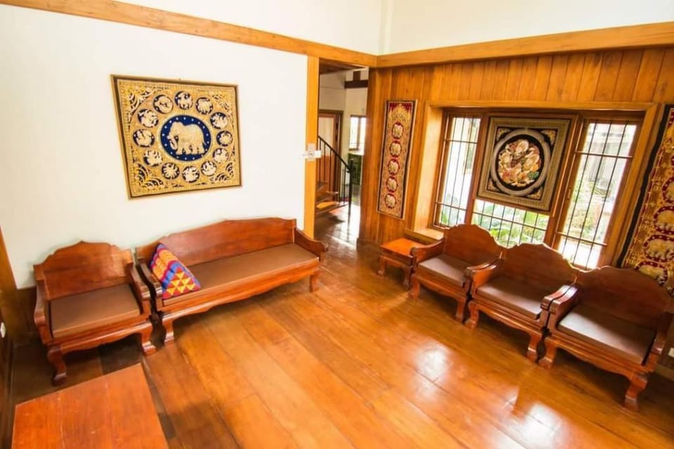 LUNGHE HOMESTAY (ลุงฮีโฮมสเตย์) Villa in Thailand