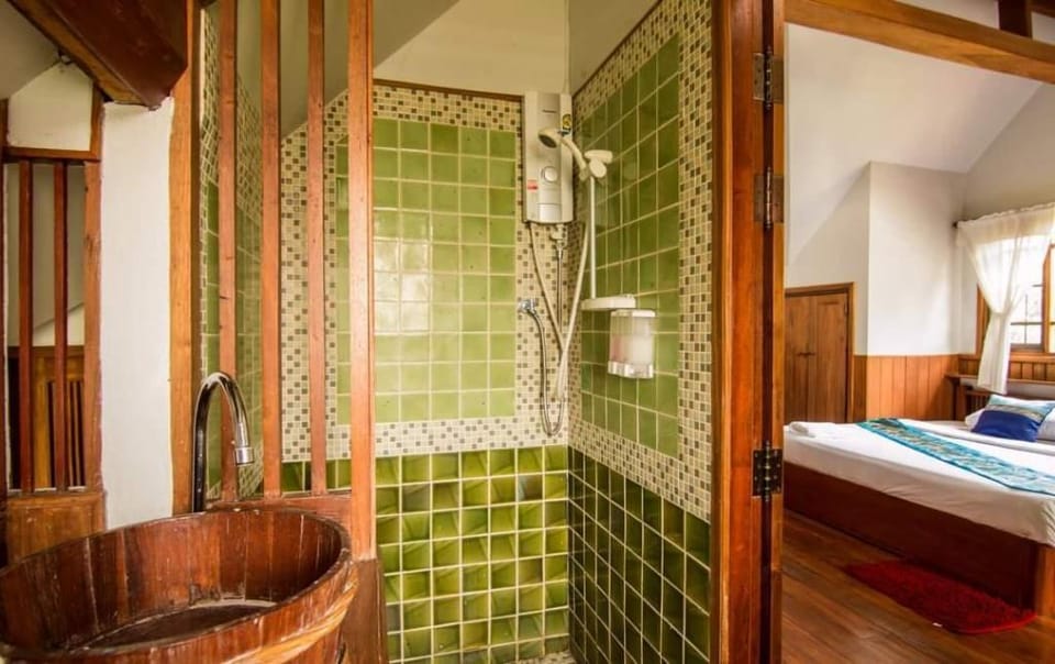 LUNGHE HOMESTAY (ลุงฮีโฮมสเตย์) Villa in Thailand