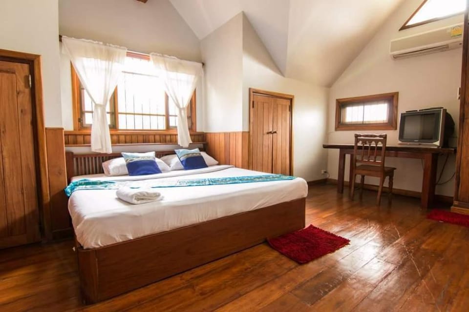 LUNGHE HOMESTAY (ลุงฮีโฮมสเตย์) Villa in Thailand