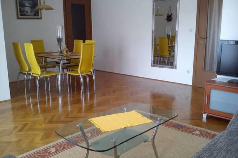 Apartment Zvijezda mora with 4 Apartment in Split