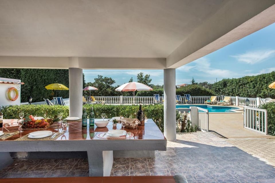 Villa V5 with Private pool and games room with snooker Villa in Faro District