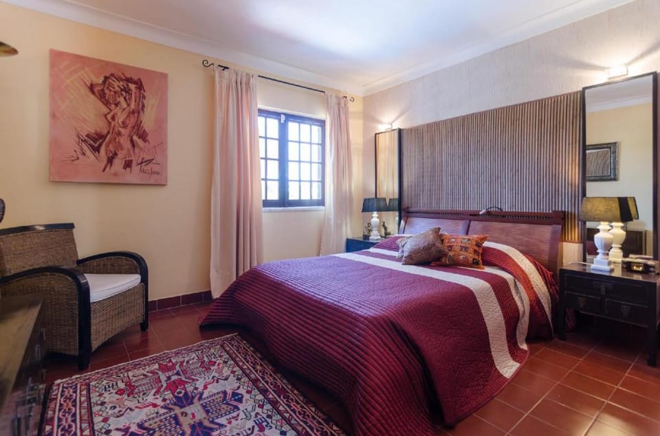 Villa V5 with private pool with table tennis Villa in Olhos de Água