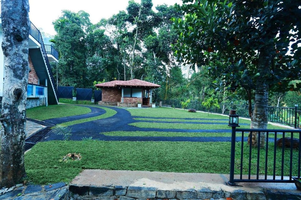 A serene getaway by the Mahaweli  riverside  Vacation rental in Kandy