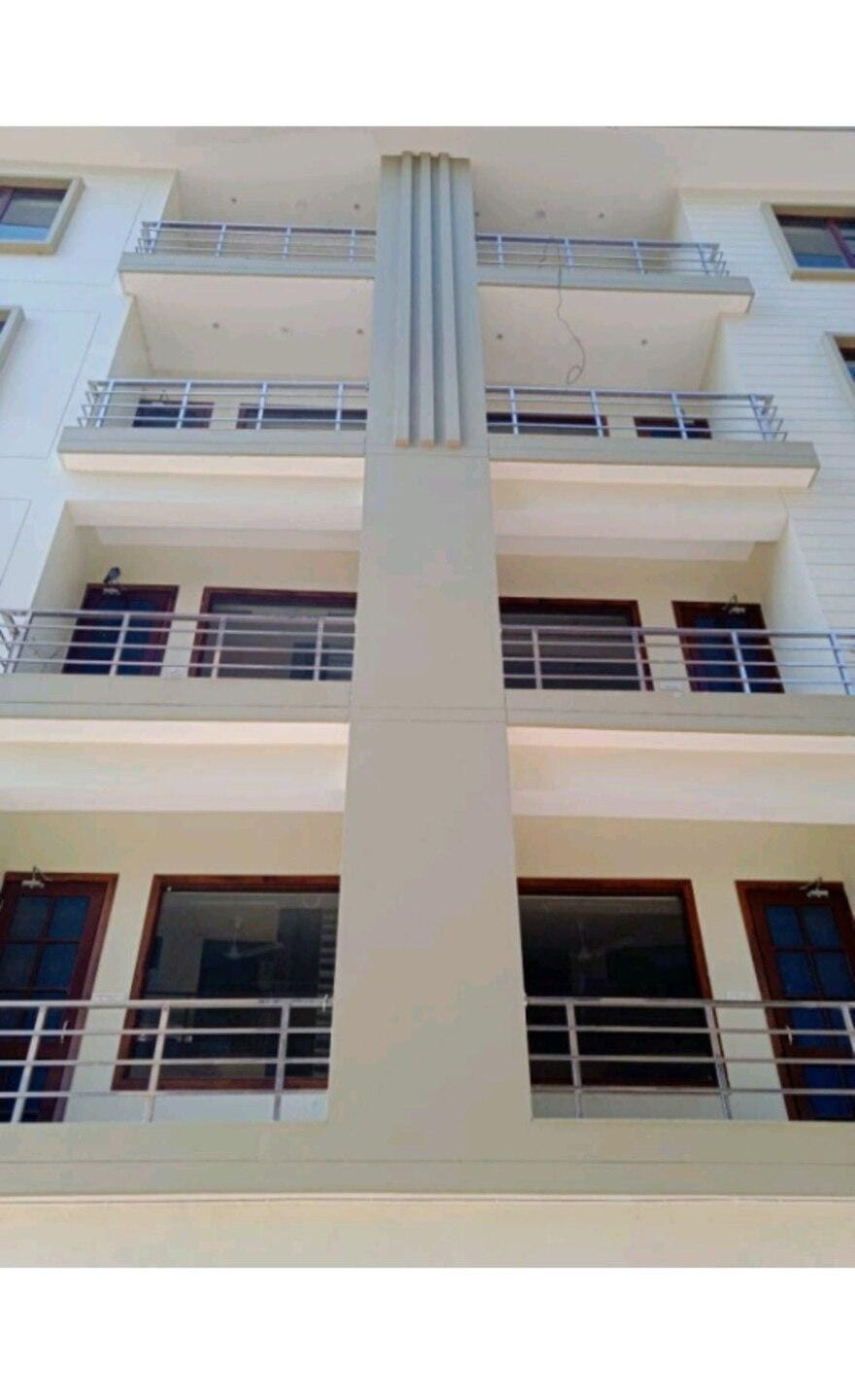 Blue Heart Home
1BHK Luxury & Cosy Flat in Tapovan Apartment in Rishikesh
