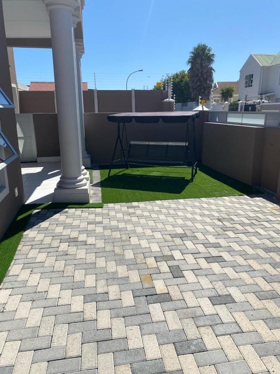 Home away from home Vacation rental in Cape Town