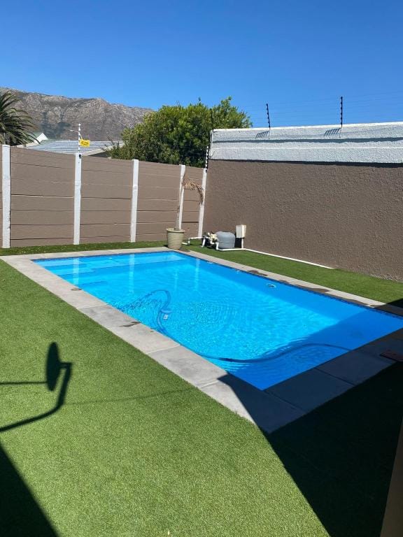 Home away from home Vacation rental in Cape Town