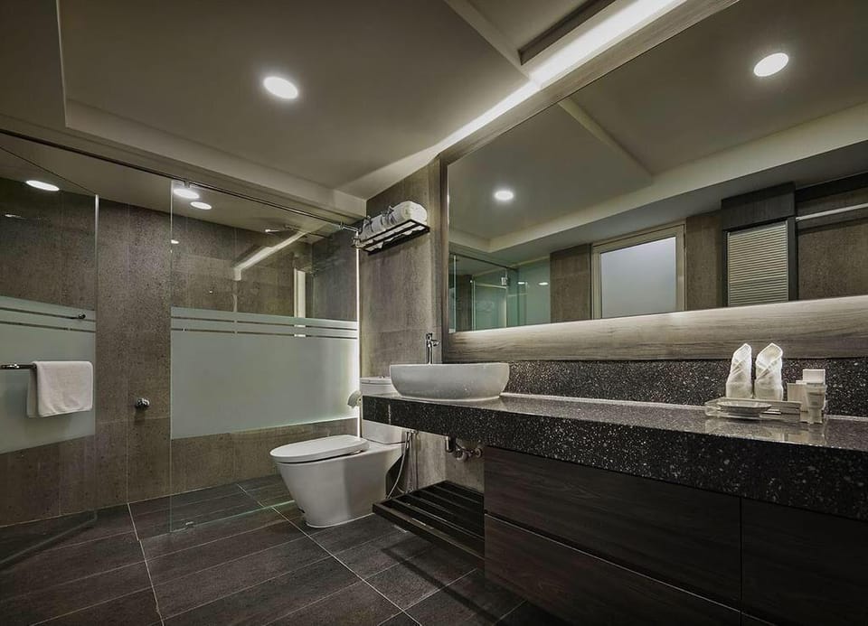 Penang Maritime Seaview Luxury Suite Apartment in George Town