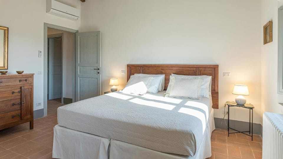 Il Colle Di Donna Ilaria 16, Emma Villas Vacation rental in Tuscany