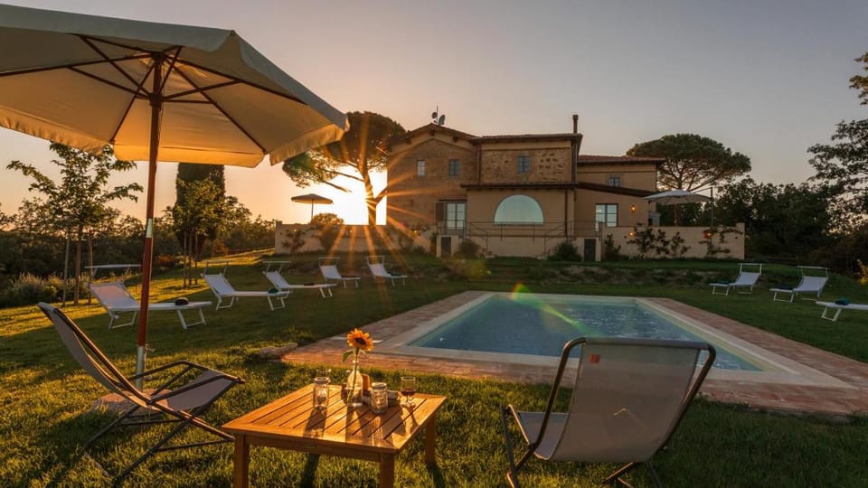 Il Colle Di Donna Ilaria 16, Emma Villas Vacation rental in Tuscany
