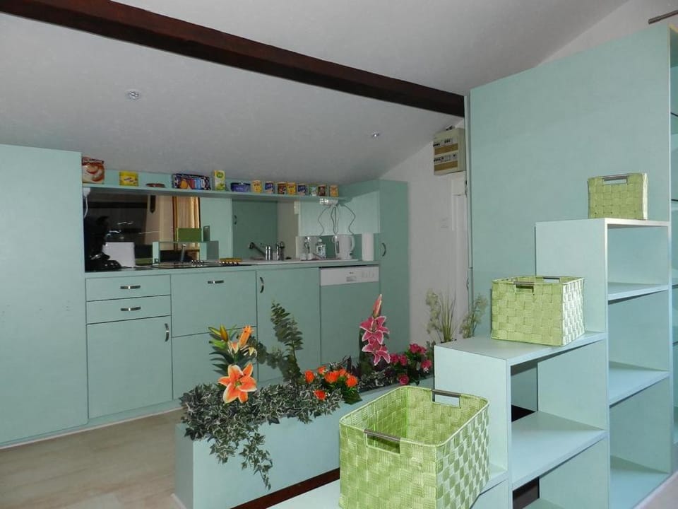 GITE du DOMAINE des PIERRES DOREES Vacation rental in Auvergne-Rhône-Alpes