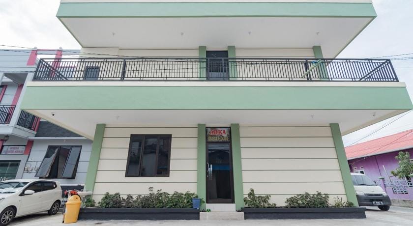 RedDoorz near Arka Sepinggan Airport Balikpapan Hotel in Indonesia