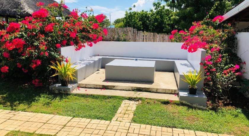 Paradise Beach Guest House Hotel in Central Visayas