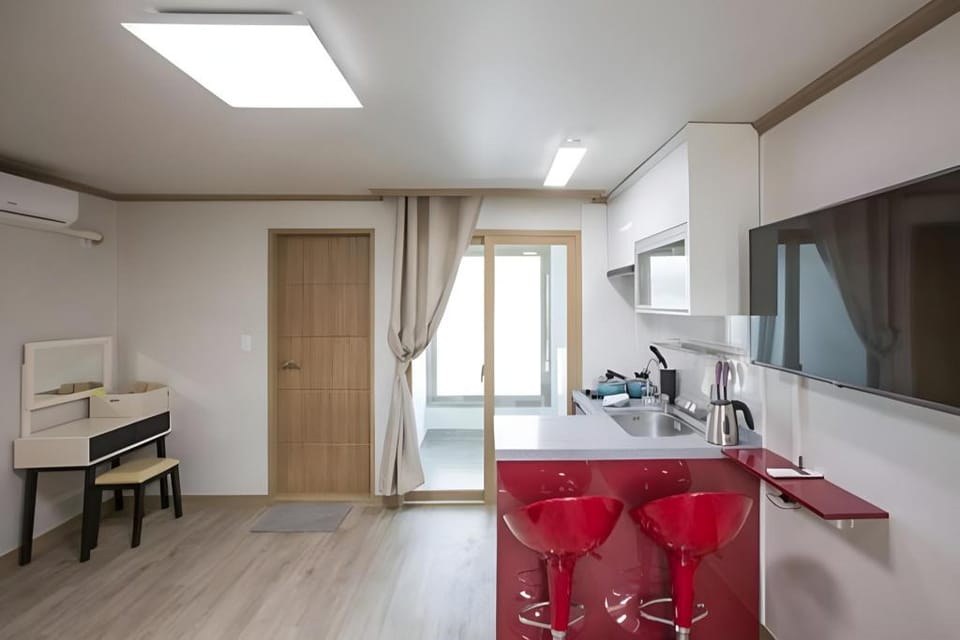Ulsan Ghanjeolgot Suhocheonsa Pension Bed and Breakfast in South Korea