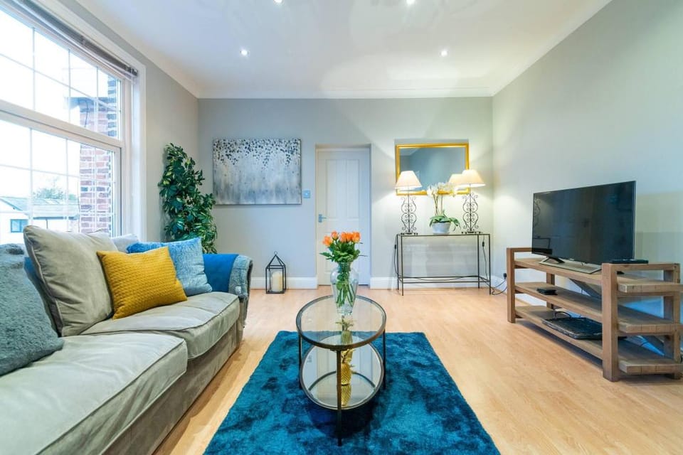Modern Living 2 Bedroom Apartment South Wilmslow Apartment in England