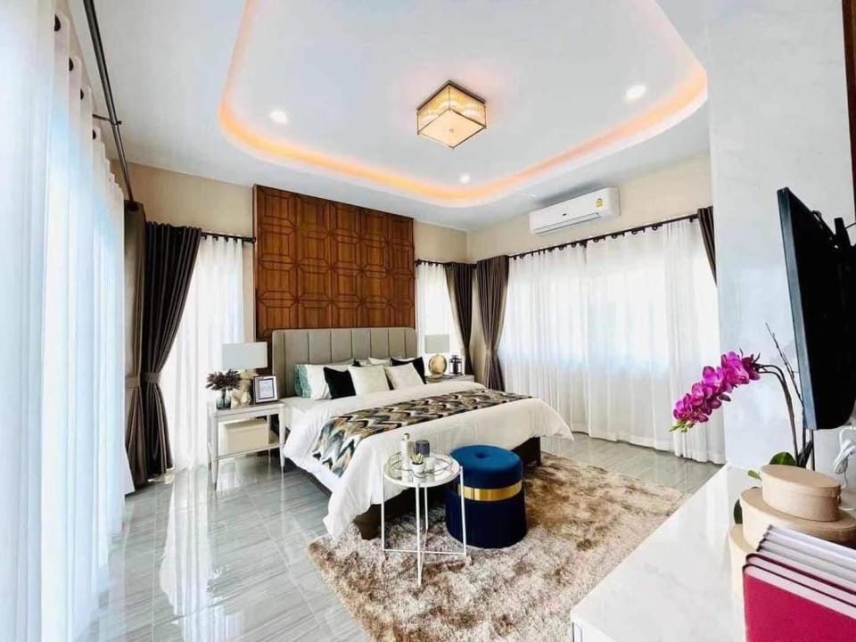 XIN​TAI NEW POOL VILLA  Villa in Pattaya City