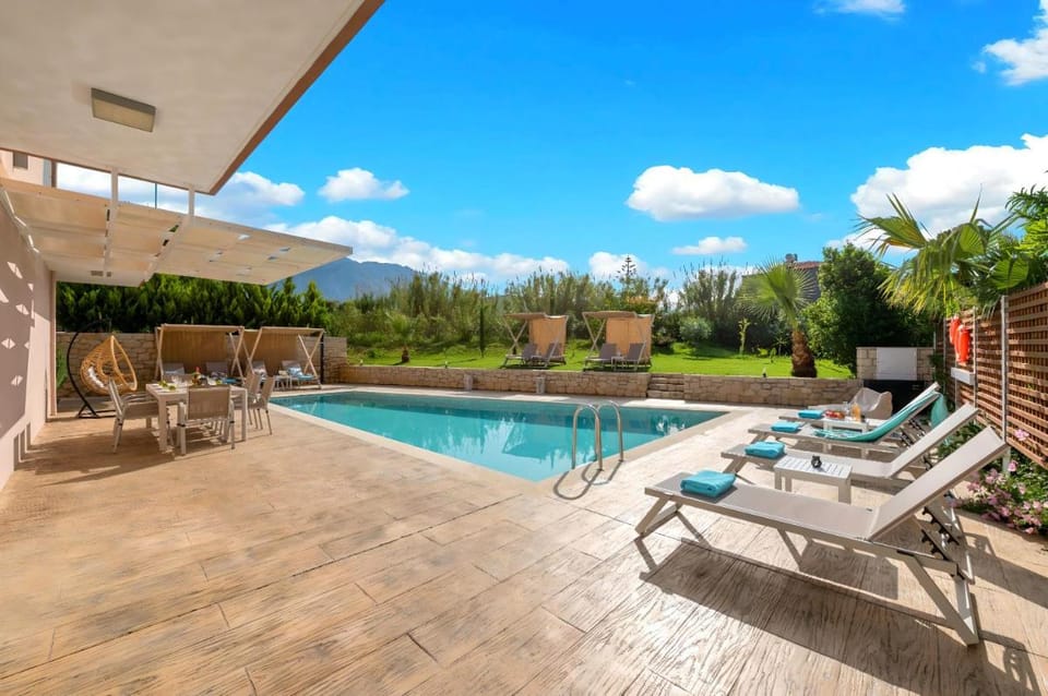 Allas Villa Heated Pool Villa in Crete