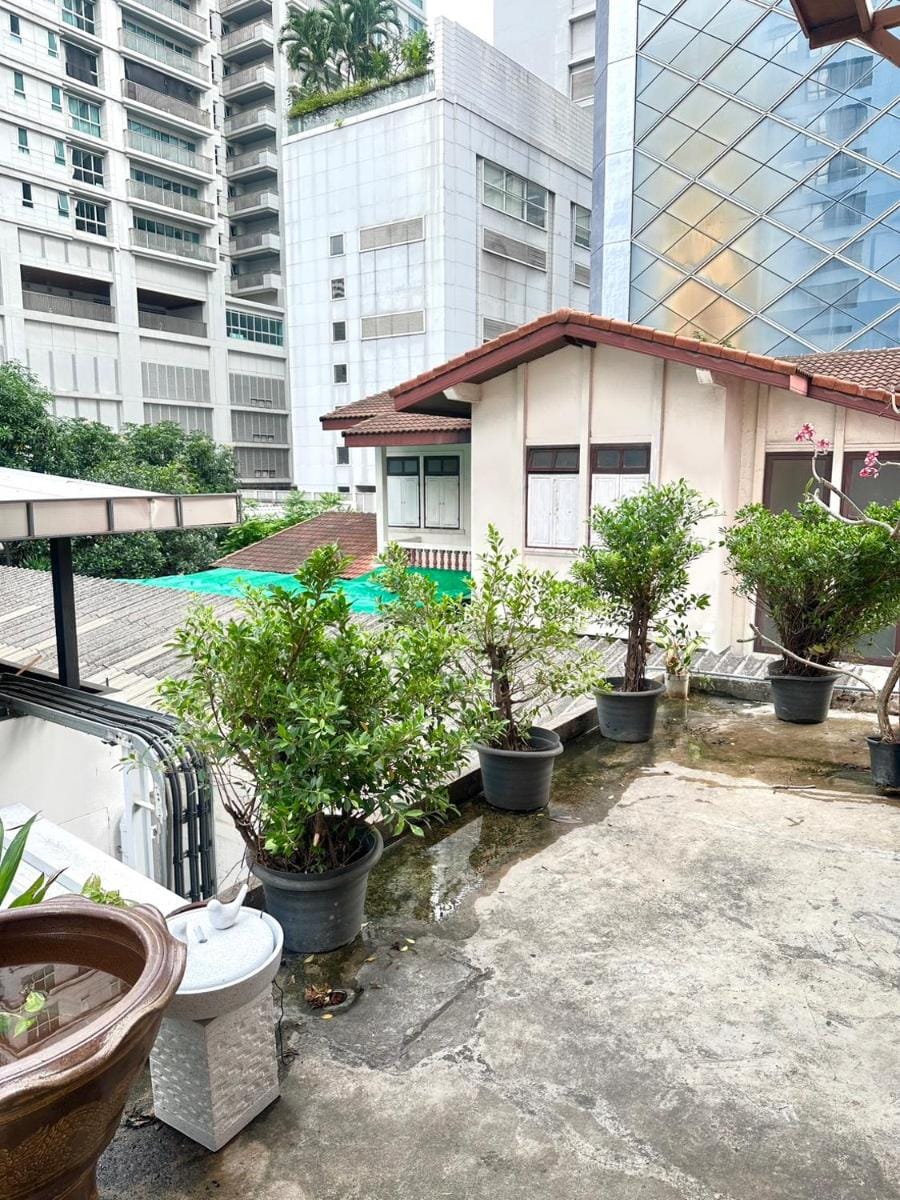 Studio F Sukhumvit Hotel in Bangkok