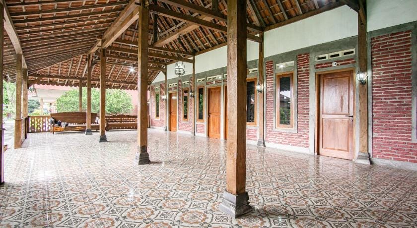 Joglo Ndalem Sabine Syariah Bed and Breakfast in Special Region of Yogyakarta