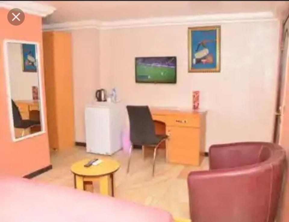 Place2Be  Hotel and Suites Hotel in Lagos