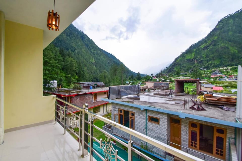 PerkUp Hostel Hostel in Himachal Pradesh