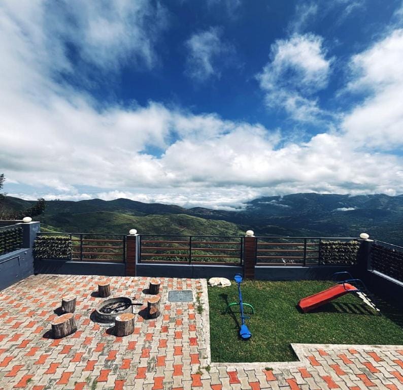 Mist View , Kodaikanal Hotel in Kodaikanal