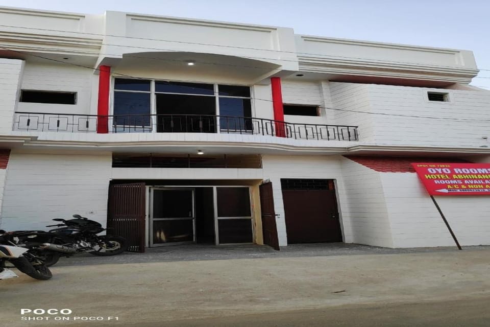 SPOT ON Hotel Abhinandan Hotel in Uttarakhand