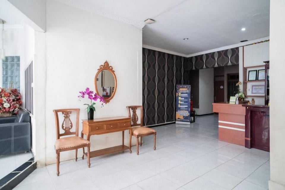 RedDoorz near Uniska Banjarmasin Hotel in Indonesia