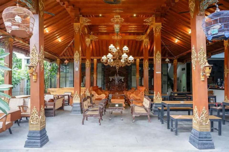 Griya Mataram Kotagede Mitra RedDoorz Hotel in Yogyakarta