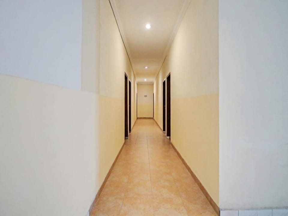 OYO 90381 Belva Guest House Hotel in Indonesia