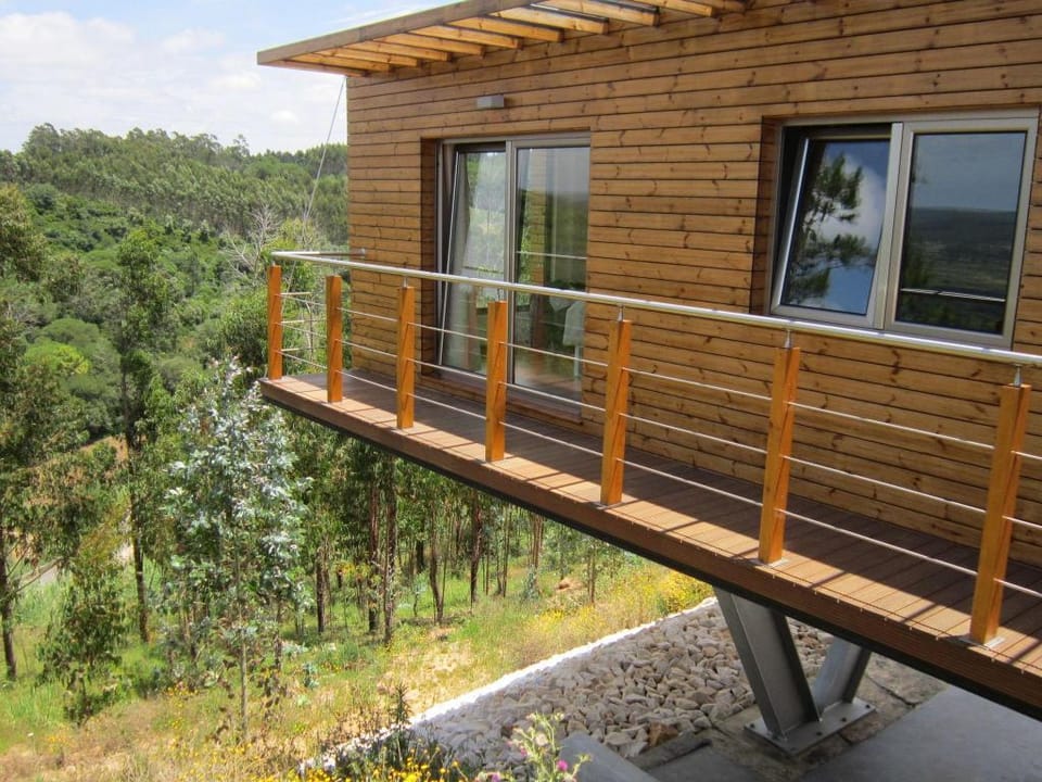 Modern Holiday Home in Cela Vacation rental in Portugal