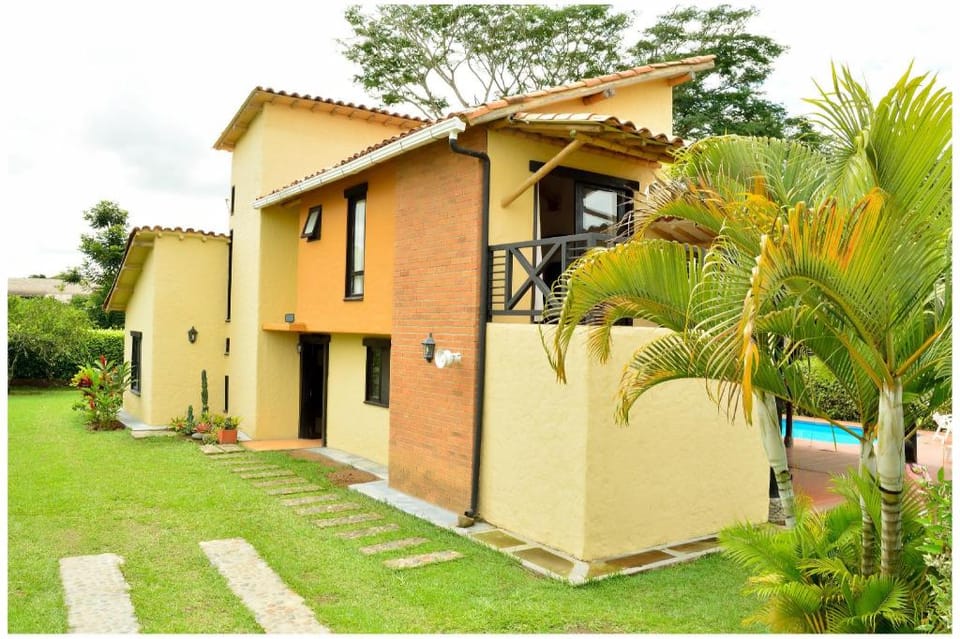 Portal 12  Villa in Quindio, Colombia