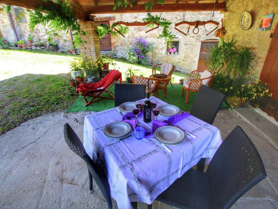 Belvilla by OYO Farmhousecrick Vacation rental in Umbria