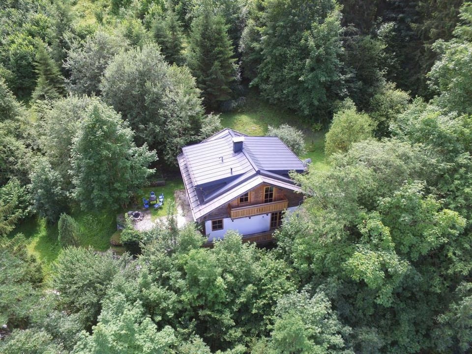 Chalet with Views, Privacy  Fire in Kaprun Vacation rental in Piesendorf