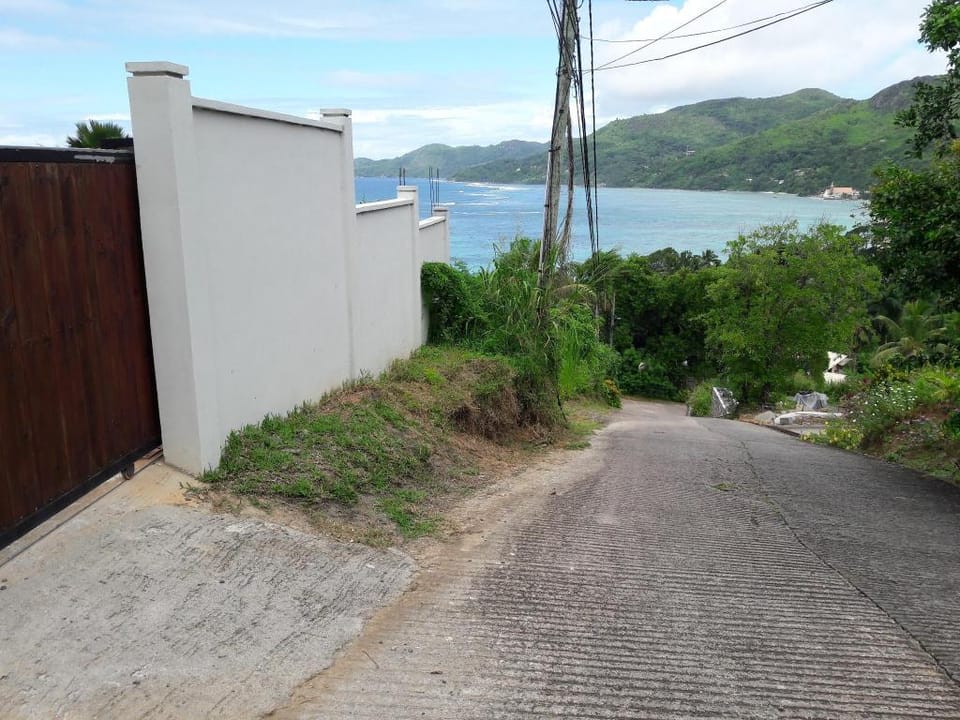 Island Cove Self Catering "Soungoula"(sea view) Apartment in Africa