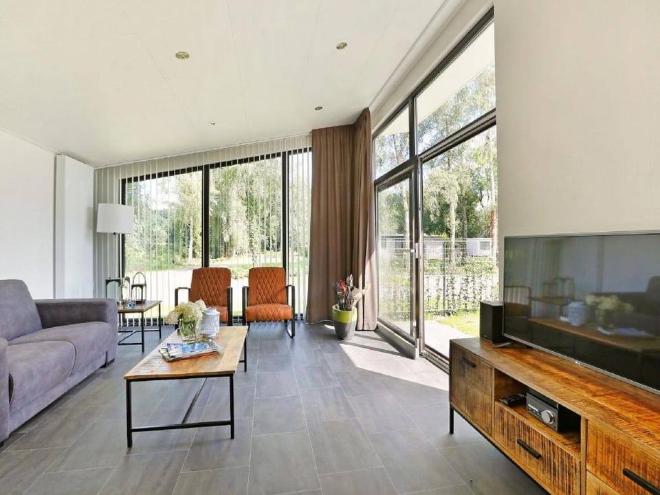 Waterside Bliss in Lochem Vacation rental in Overijssel (province)