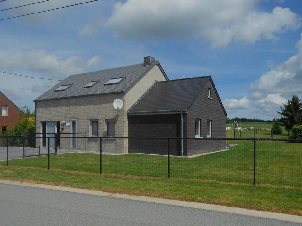 House in Ardennes near Lake Nisramont Vacation rental in Wallonia, Belgium