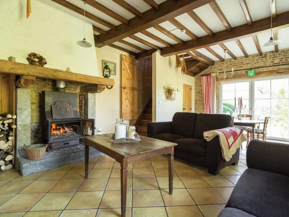 Bievre Forest-Edge Retreat Vacation rental in Wallonia, Belgium