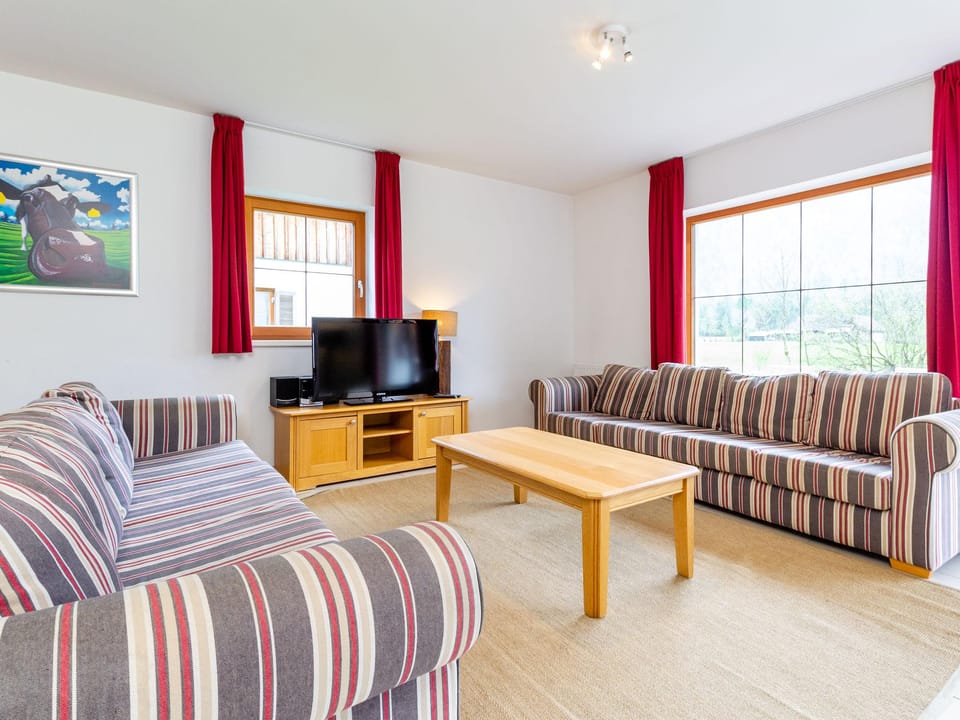 Modern Chalet in Obertraun with Terrace Vacation rental in Upper Austria