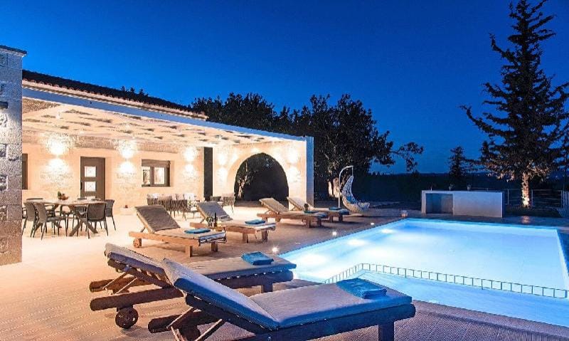 Orientem Villa Heated Pool Villa in Crete