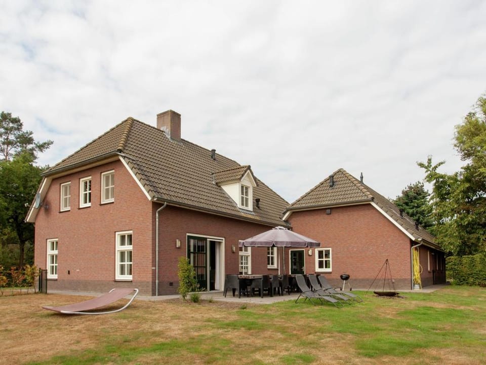 Country house next to a nature reserve Vacation rental in North Brabant (province)