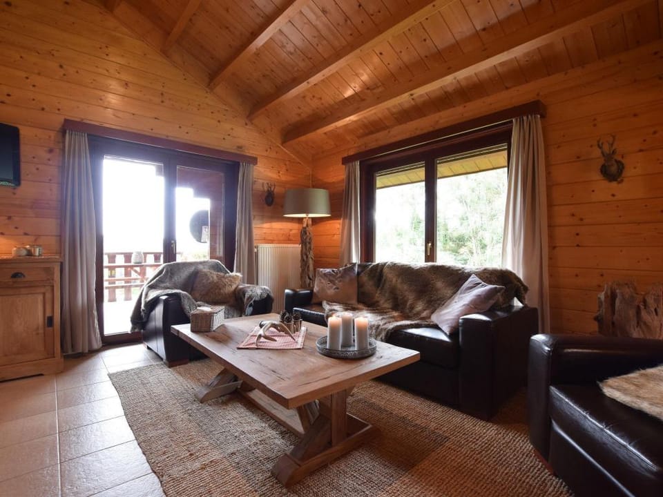 Splendid Chalet in Durbuy with Garden Vacation rental in Wallonia, Belgium