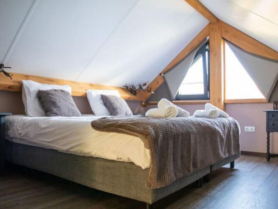 Classy Holiday Home in Alphen with Garden Vacation rental in North Brabant (province)
