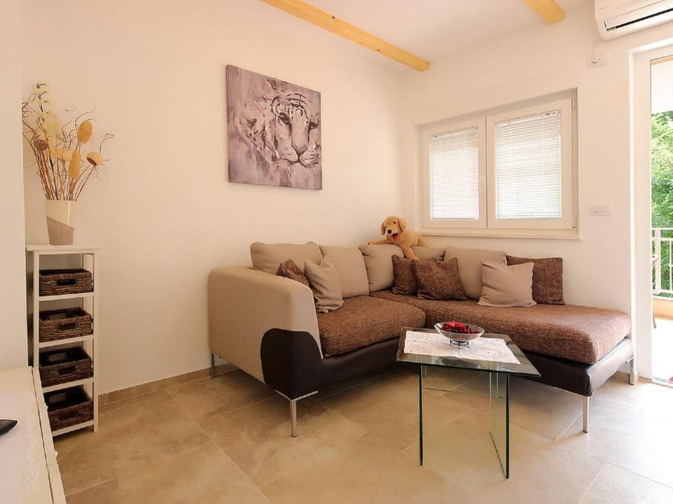 Apartment in Silo near Sea Beach Apartment in Primorje-Gorski Kotar County