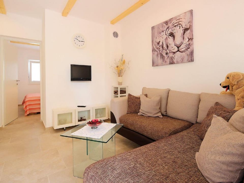 Apartment in Silo near Sea Beach Apartment in Primorje-Gorski Kotar County