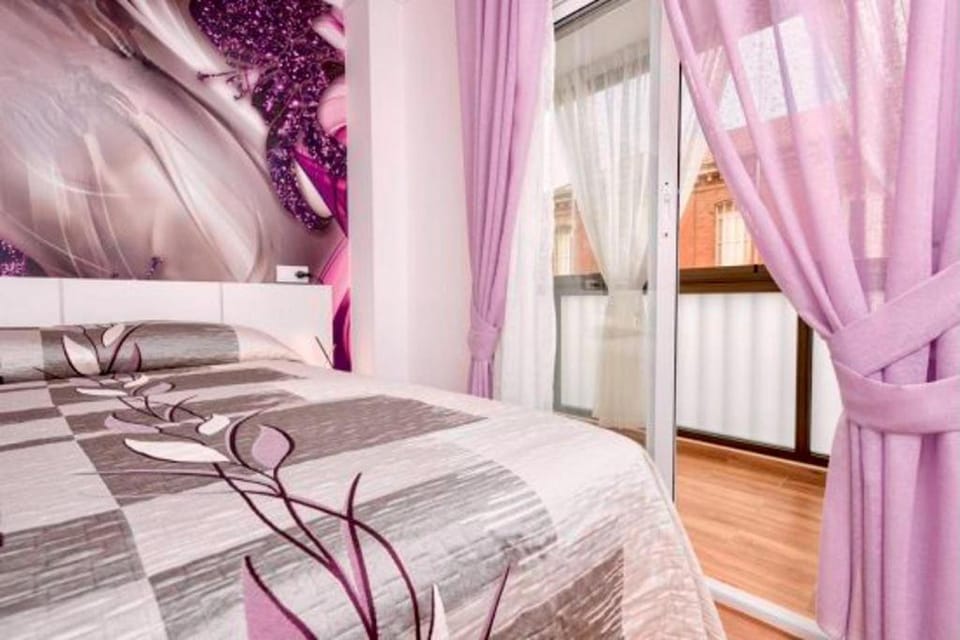 Luxury Apartment by Rafleys in Málaga Capital Apartment in Malaga