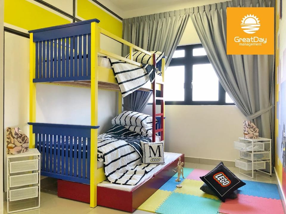 LEGO Brick Blaster Legoland (Wifi) by RR JBcity Apartment in Johor